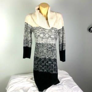 Studio one Knit dress size large black & gray